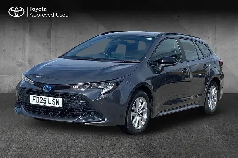 Used Toyota Corolla 140 HP (102 kW) 2025 Grey Estate