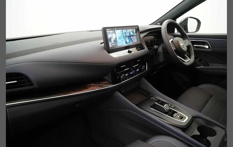 Used Nissan Qashqai Tekna 187 HP (137 kW) 2022 Grey SUV