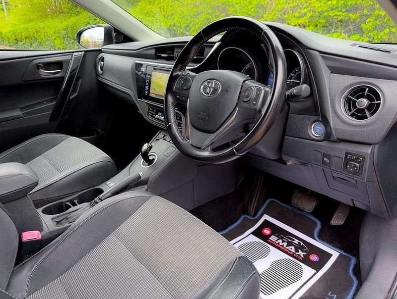 Used Toyota Auris Hybrid 2015 Black Hatchback