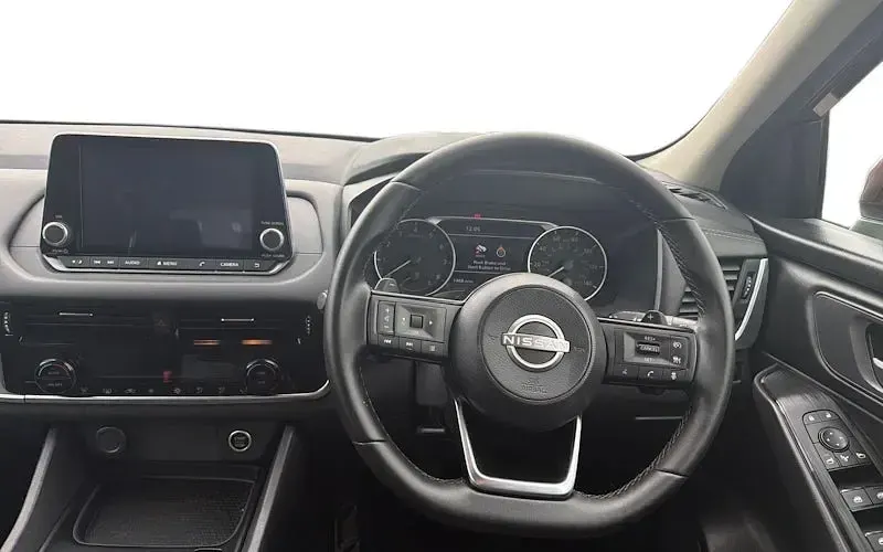 Used Nissan Qashqai Acenta Premium 158 HP (116 kW) 2023 Brown SUV