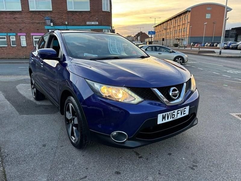 Used Nissan Qashqai N-Connecta 115 HP (84 kW) 2016 Blue SUV