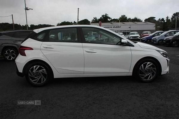 Used Hyundai i20 Advanced 2024 White Hatchback