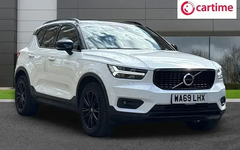 Used Volvo XC40 R-Design 150 HP (110 kW) 2019 SUV
