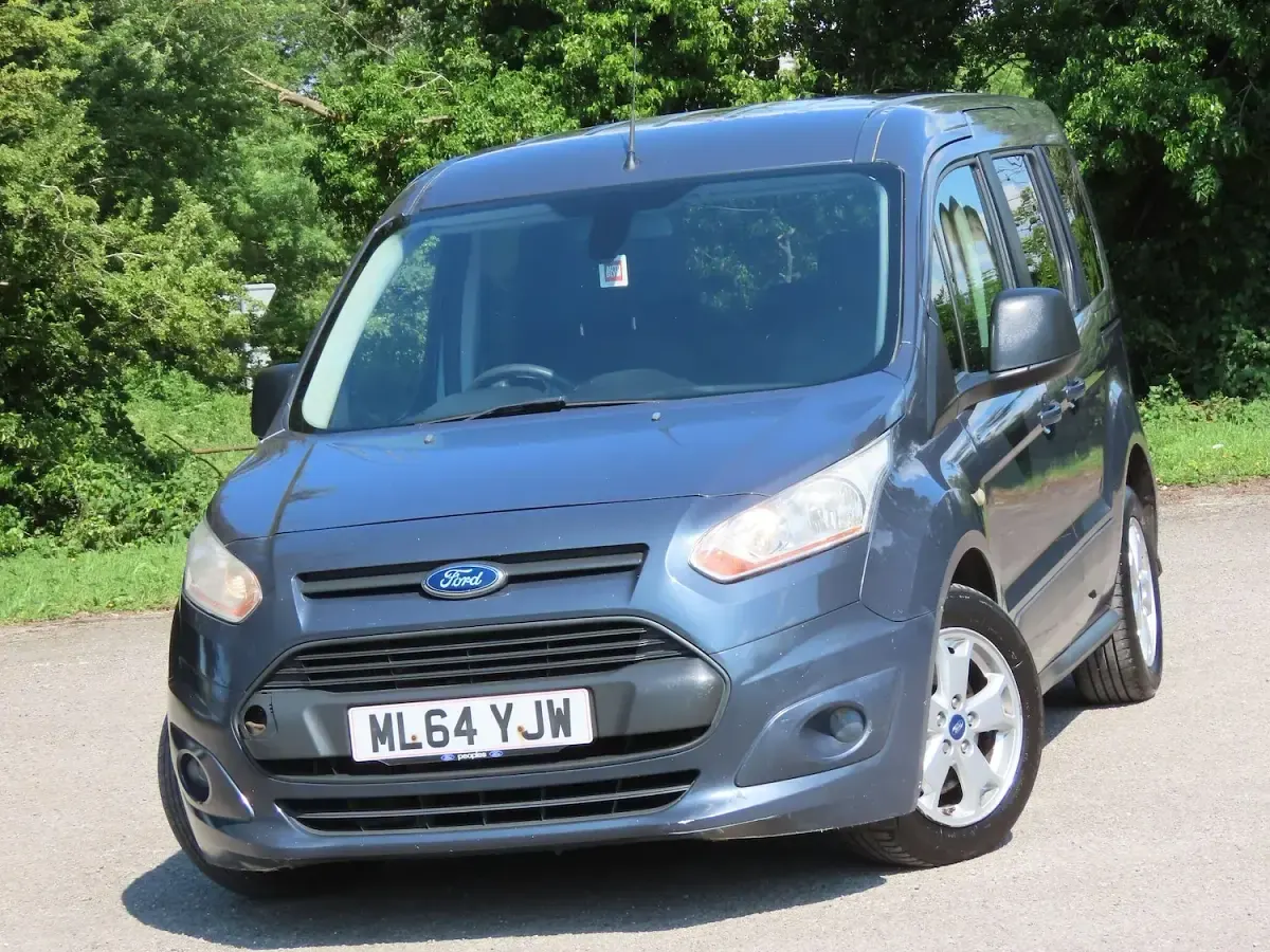 Used Ford Tourneo Connect Zetec 2014 Blue MPV