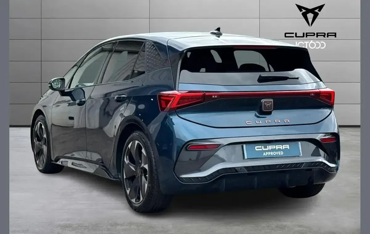 Used Cupra Born e-Boost 169 kW (230 HP) 2022 Blue Hatchback