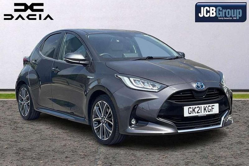 Grey Used 2021 Toyota Yaris Hybrid Hatchback | £16,490 (Fair price) - Image 1/4