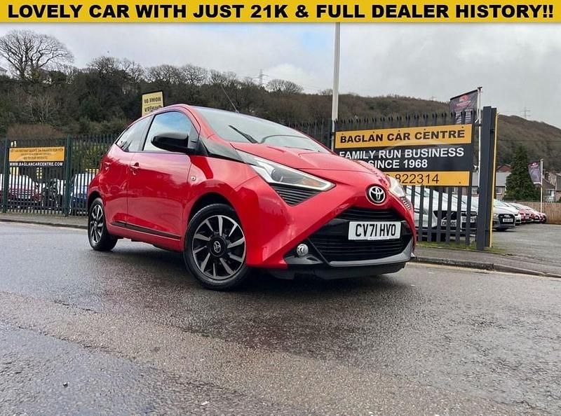 Used Toyota Aygo Trend 71 HP (52 kW) 2021 Red Hatchback