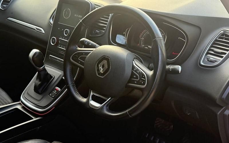 Used Renault Grand Scénic Dynamique 110 HP (80 kW) 2018 MPV