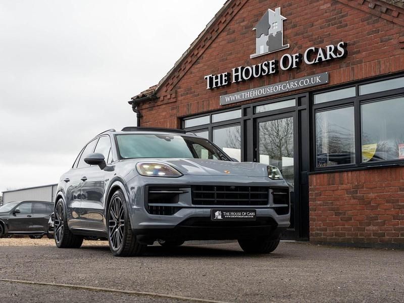 Used Porsche Cayenne 2024 Grey SUV