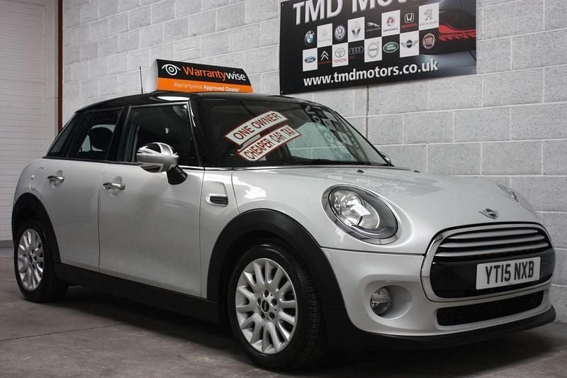 Silver Used 2015 Mini Cooper D Hatch Hatchback | £4,995 (Fair price) - Image 1/4