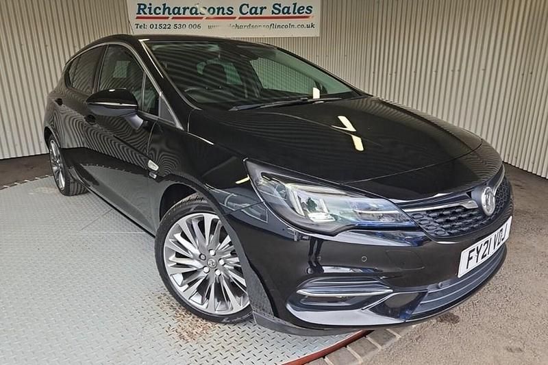 Black Used 2021 Vauxhall Astra Edition Hatchback | £11,000 (Fair price) - Image 1/1