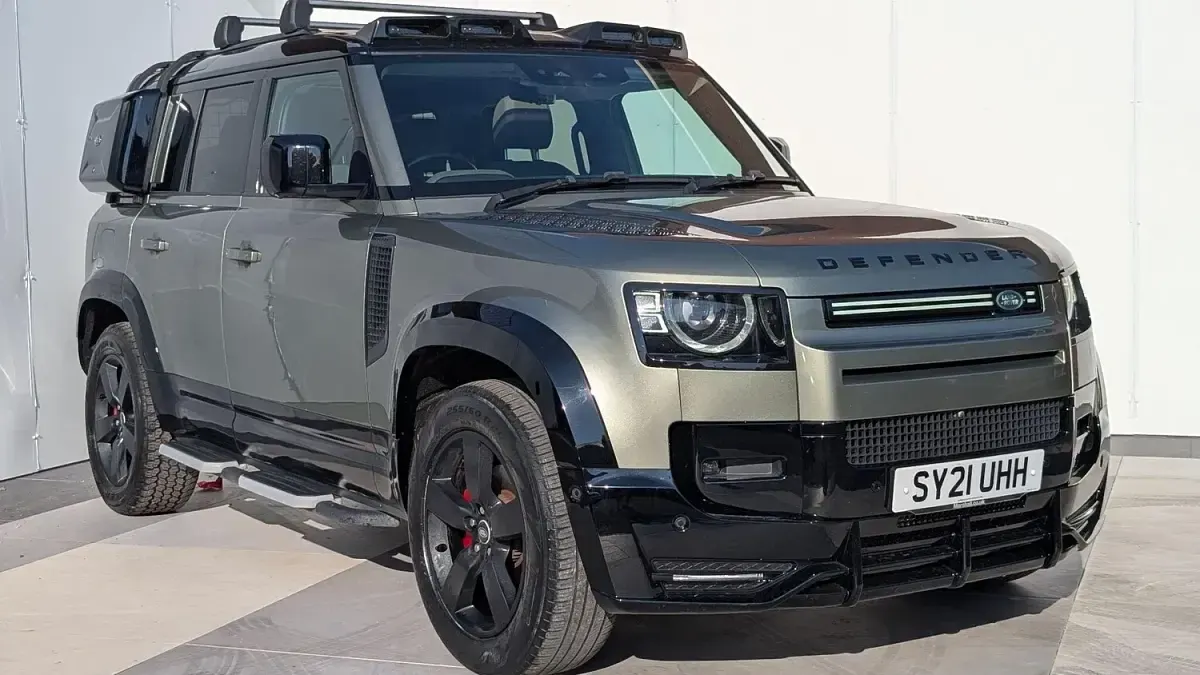Used Land Rover Defender First Edition 2021 Green SUV
