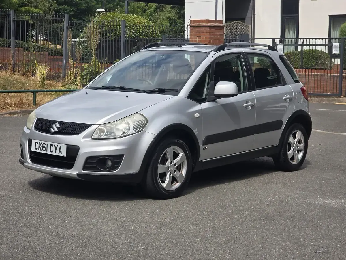 Used Suzuki SX4 SZ4 2011 Silver Hatchback