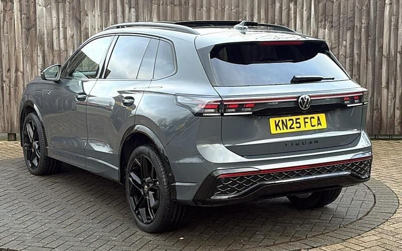 Used VW Tiguan R-line 204 HP (150 kW) 2025 SUV