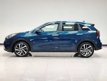 Used Kia Niro 2018 Blue SUV