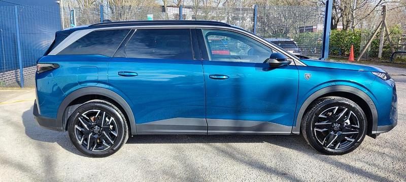 Used Peugeot 5008 GT 134 HP (98 kW) 2025 Blue SUV