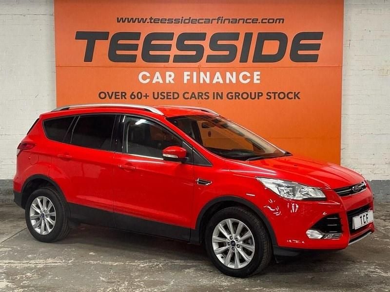 Used Ford Kuga Titanium 150 HP (110 kW) 2015 Red SUV
