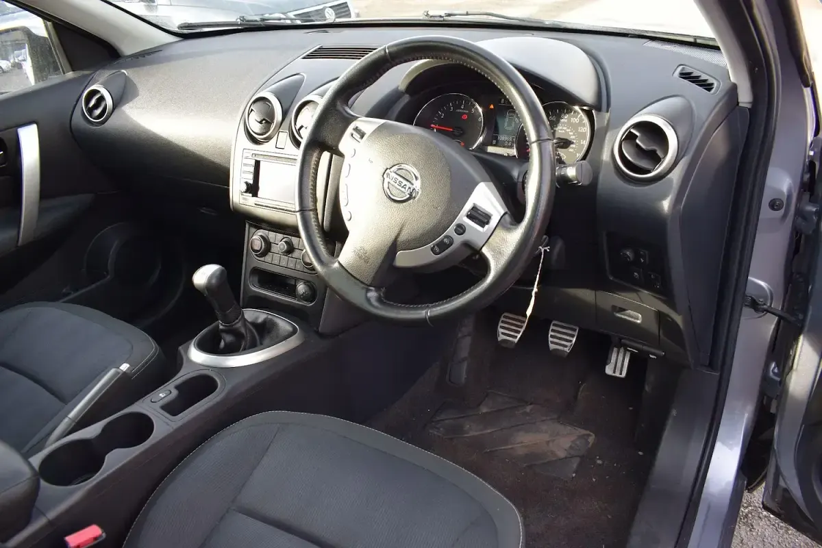 Used Nissan Qashqai +2 N-TEC 115 HP (84 kW) 2010 Grey SUV