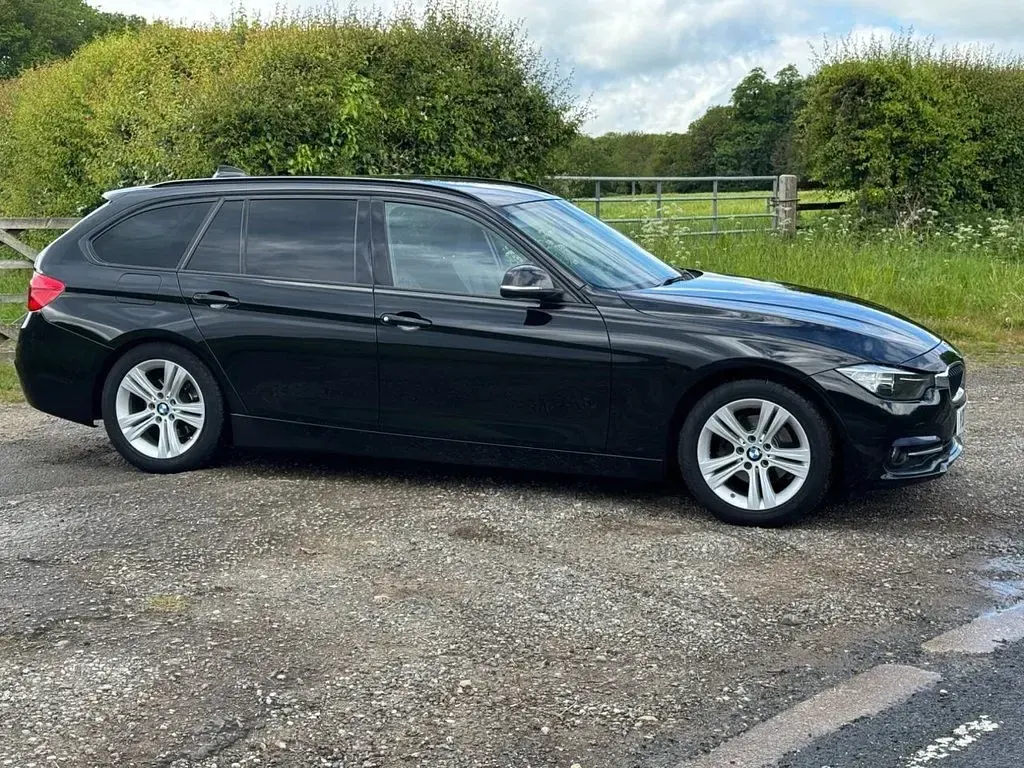 Used BMW 320 Efficient Dynamics 163 HP (119 kW) 2017 Black Estate