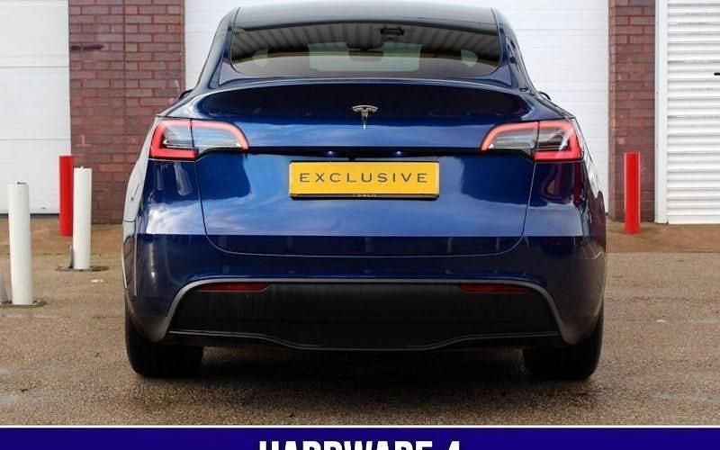 Used Tesla Model Y Long Range AWD 286 kW (389 HP) 2025 SUV
