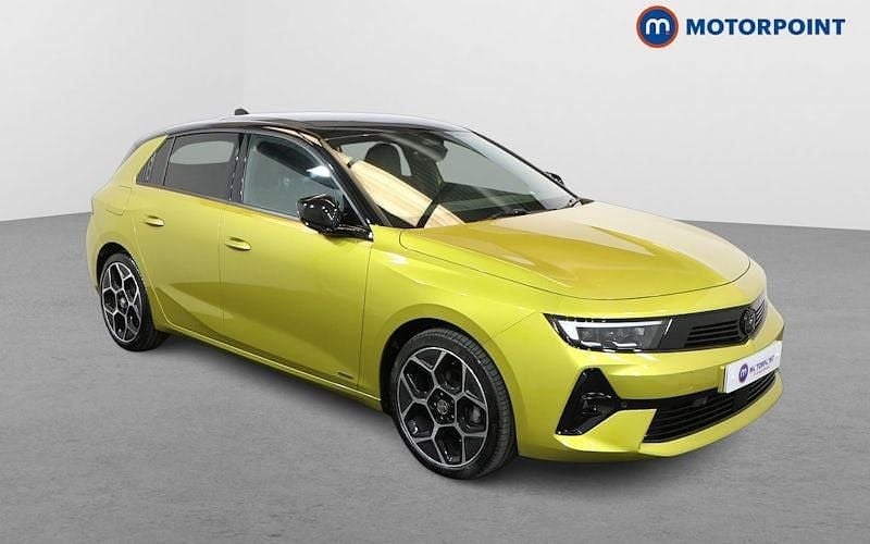 Yellow Used 2024 Vauxhall Astra Ultimate Hatchback | £16,799 (Good price) - Image 1/4