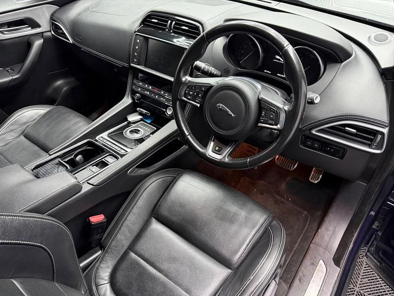 Used Jaguar F-Pace R-Sport 2017 Blue SUV