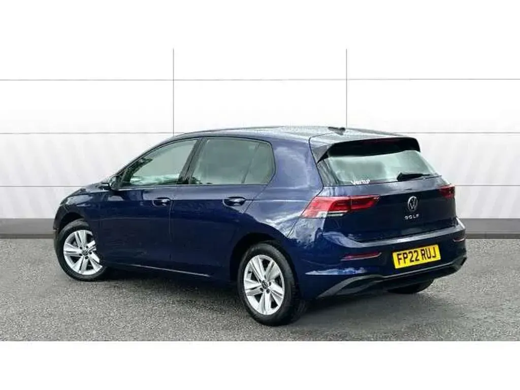 Used VW Golf VIII Life 131 HP (96 kW) 2022 Hatchback