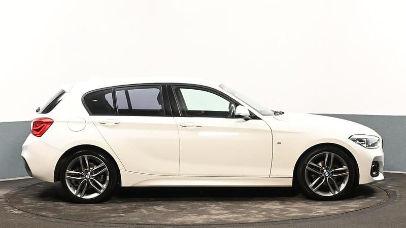 Used BMW 118 M Sport 134 HP (98 kW) 2018 White Hatchback