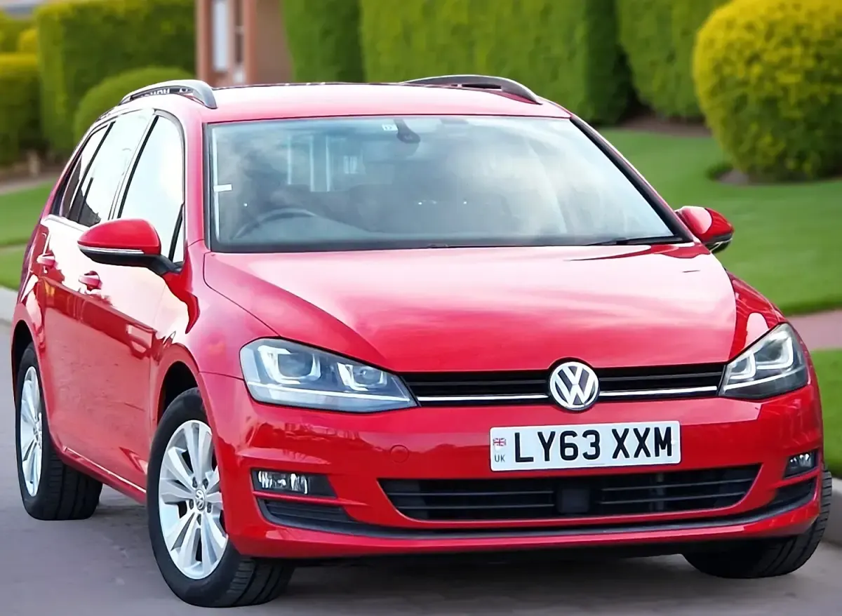 Used VW Golf VII 2013 Red Estate