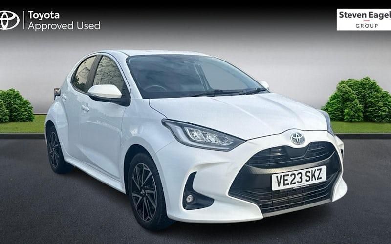 Used Toyota Yaris Hybrid Design 116 HP (85 kW) 2025 Hatchback