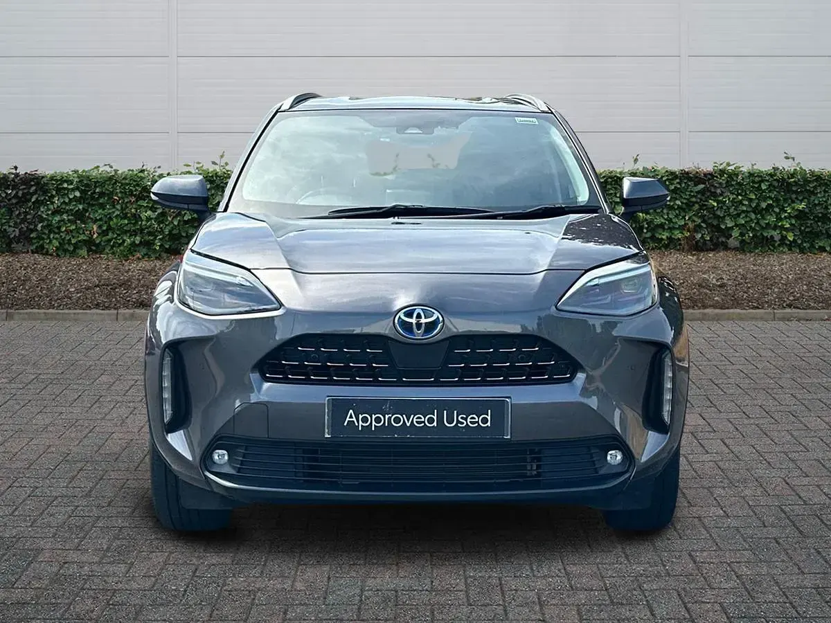 Used Toyota Yaris Hybrid 2022 Grey Estate