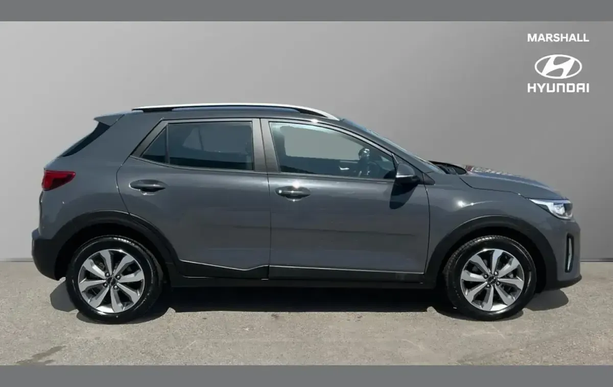 Used Kia Stonic 99 HP (72 kW) 2023 Grey SUV
