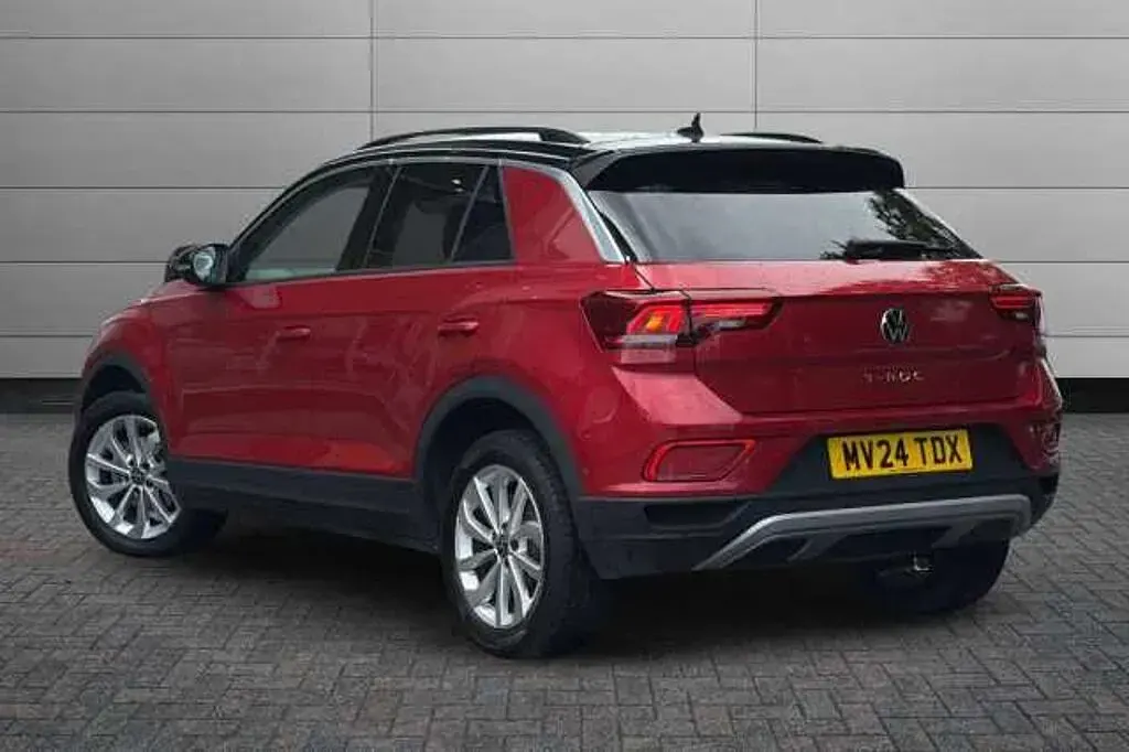 Used VW T-Roc Match 115 HP (84 kW) 2024 Red SUV