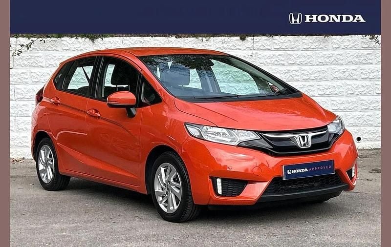 Used Honda Jazz SE 102 HP (75 kW) 2016 Orange Hatchback