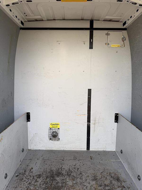 Used Vauxhall Movano 130 HP (95 kW) 2019 White MPV