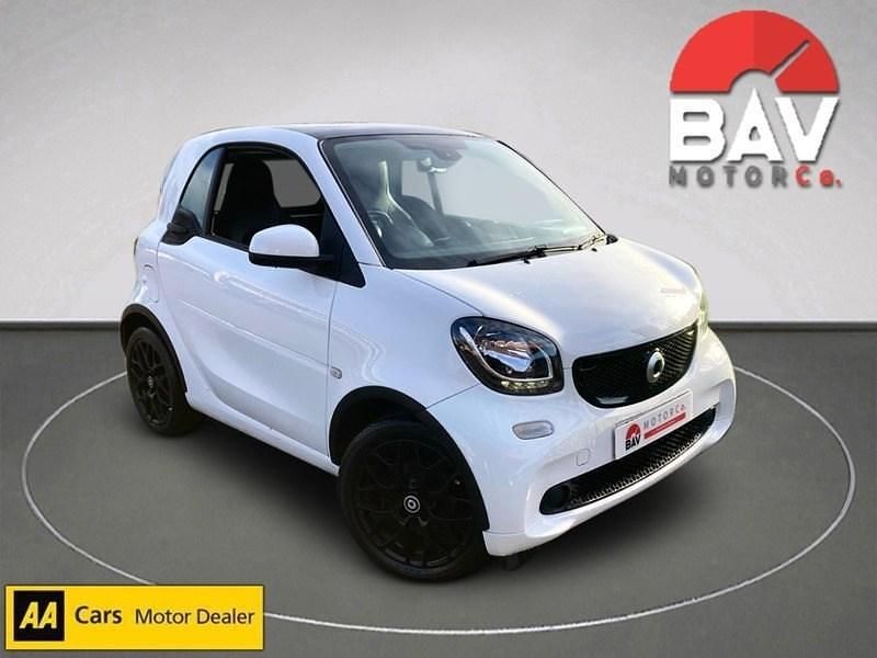 White Used 2017 Smart ForTwo Coupé Prime Coupe | £5,195 (Fair price) - Image 1/1