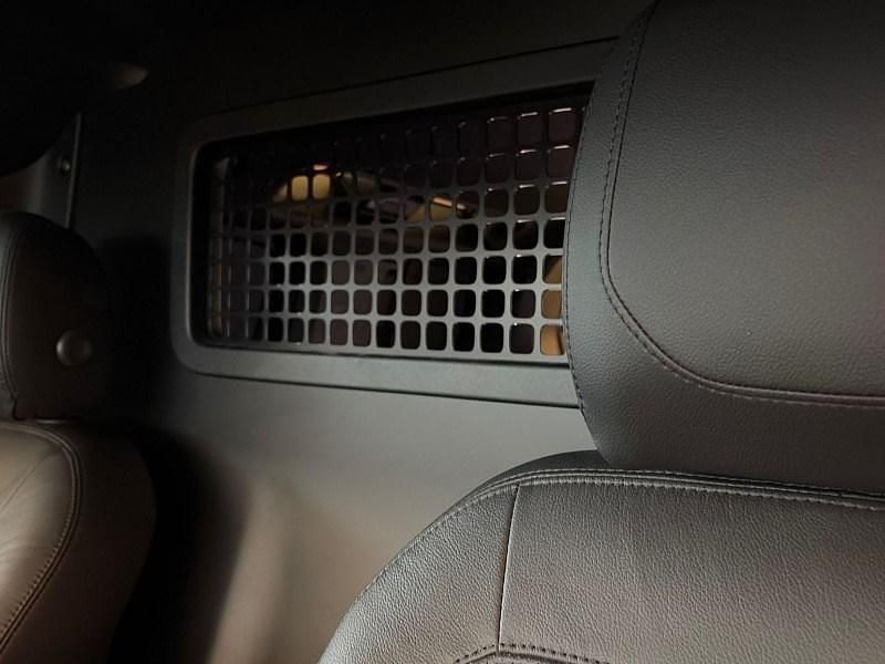 Used Land Rover Defender SE 250 HP (183 kW) 2023 Blue SUV