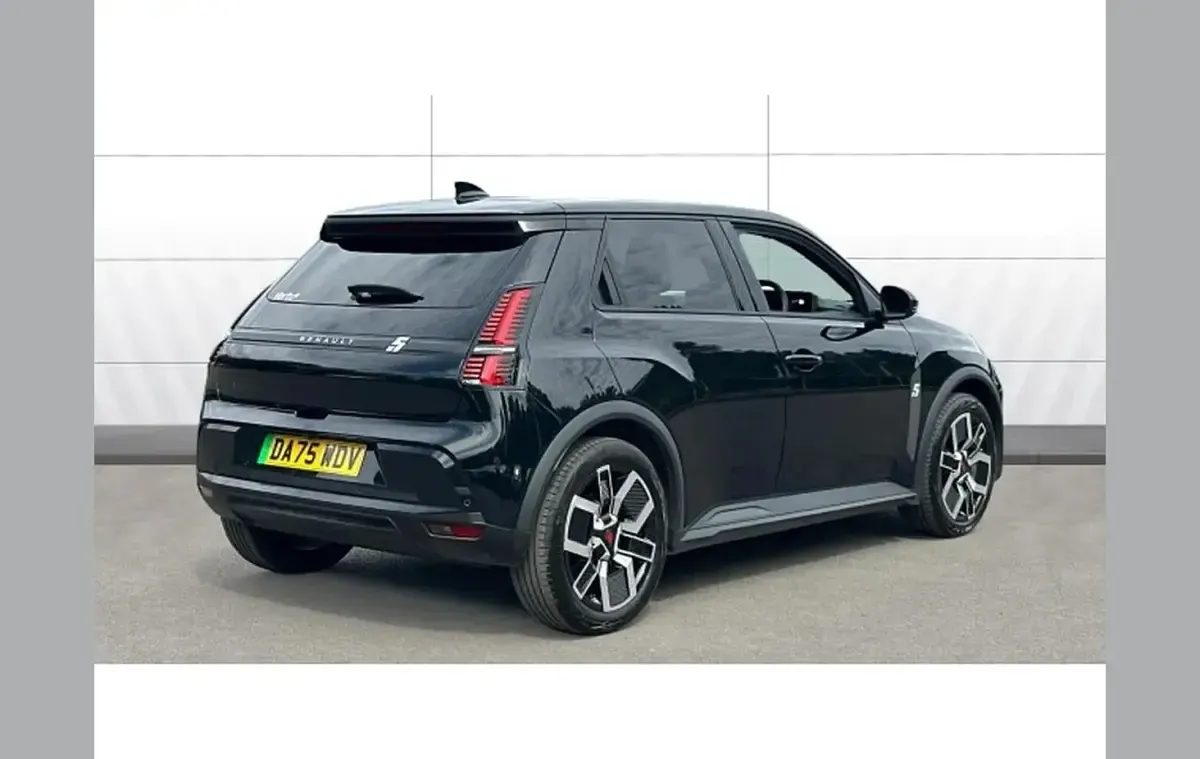 New Renault R5 Urban 89 kW (122 HP) 2025 Black Hatchback