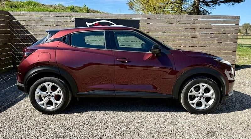 Begagnad Nissan Juke Acenta 117 HK (86 kW) 2020 Röd SUV