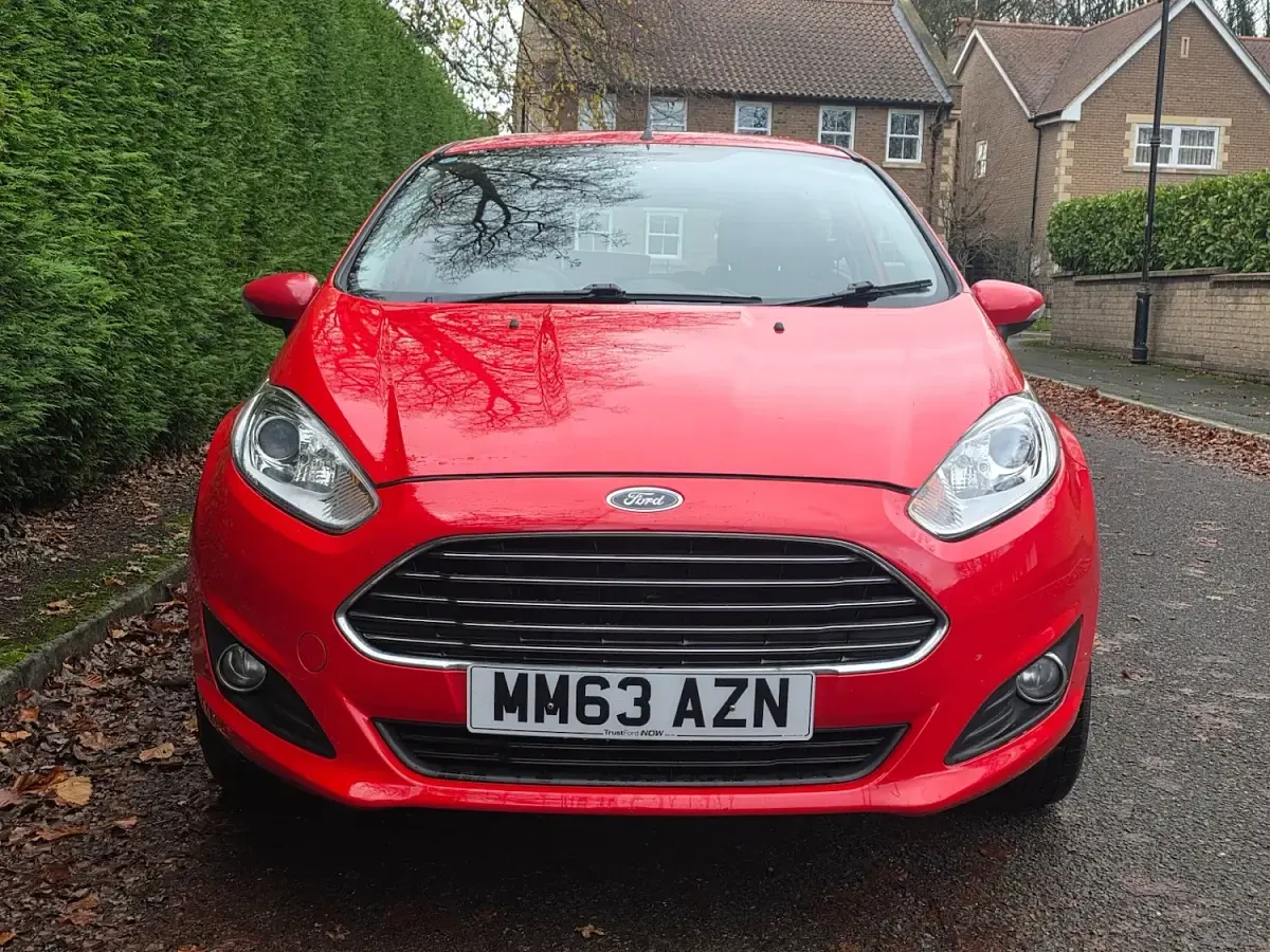 Used Ford Fiesta Zetec 2014 Red Hatchback