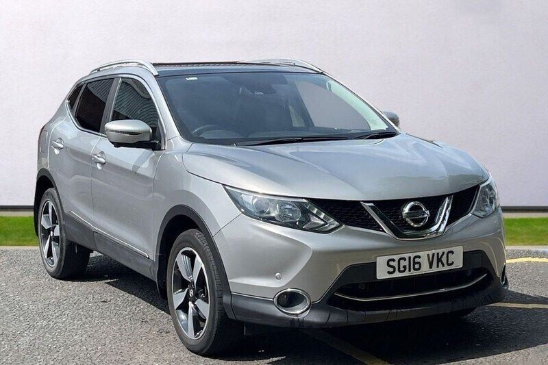 Silver Used 2016 Nissan Qashqai N-TEC SUV | £8,200 (Fair price) - Image 1/4