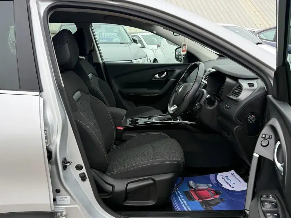 Used Renault Kadjar Dynamique 110 HP (80 kW) 2017 Silver SUV