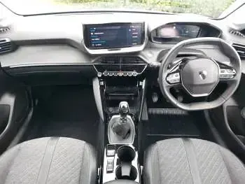 Second-hand Peugeot 208 Allure 101 CP (74 kW) 2024 Albastru Hatchback