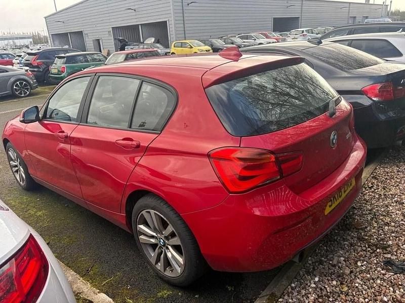 Used BMW 118 Sport Line 136 HP (100 kW) 2016 Red Hatchback