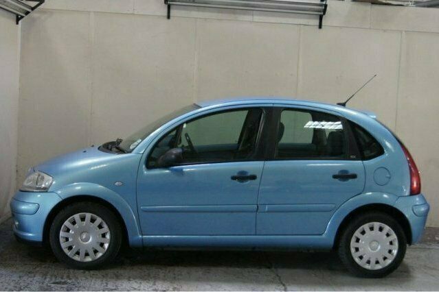 Red Used 2003 Citroën C3 Hatchback | £1,490 (Fair price) - Image 1/4