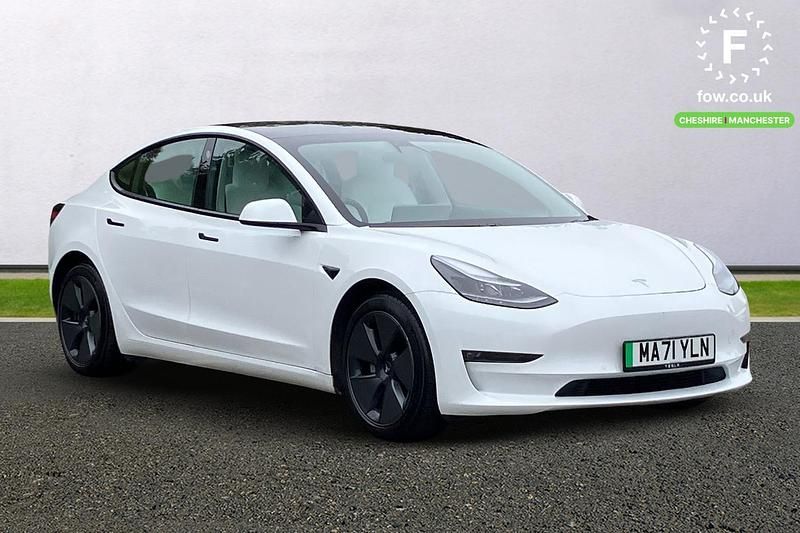 White Used 2021 Tesla Model 3 Long Range AWD Sedan | £20,399 (Fair price) - Image 1/4