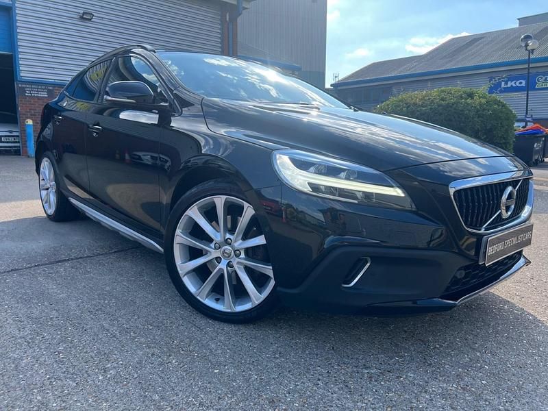 Black Used 2017 Volvo V40 CC Pro Estate | £17,995 - Image 1/4