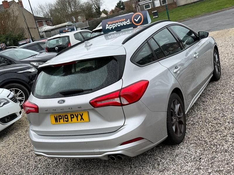 Used Ford Focus ST-Line 125 HP (91 kW) 2019 Silver Estate
