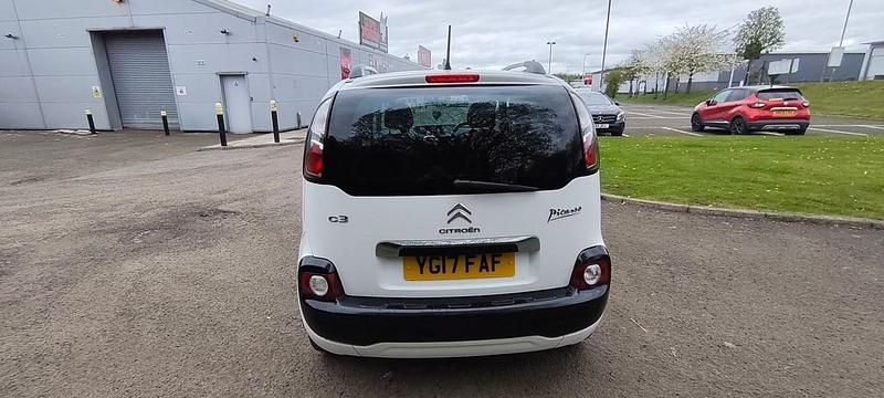 Used Citroën C3 Picasso PureTech 110 HP (80 kW) 2017 White MPV