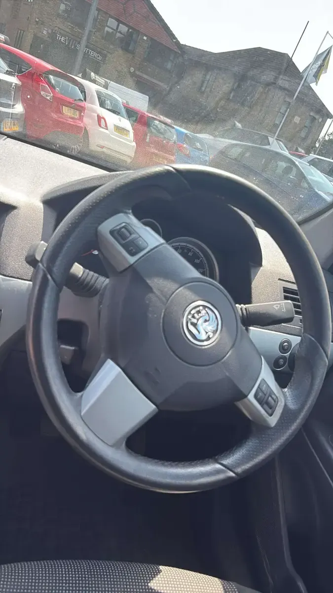 Used Vauxhall Astra SRi 2008 Silver Estate